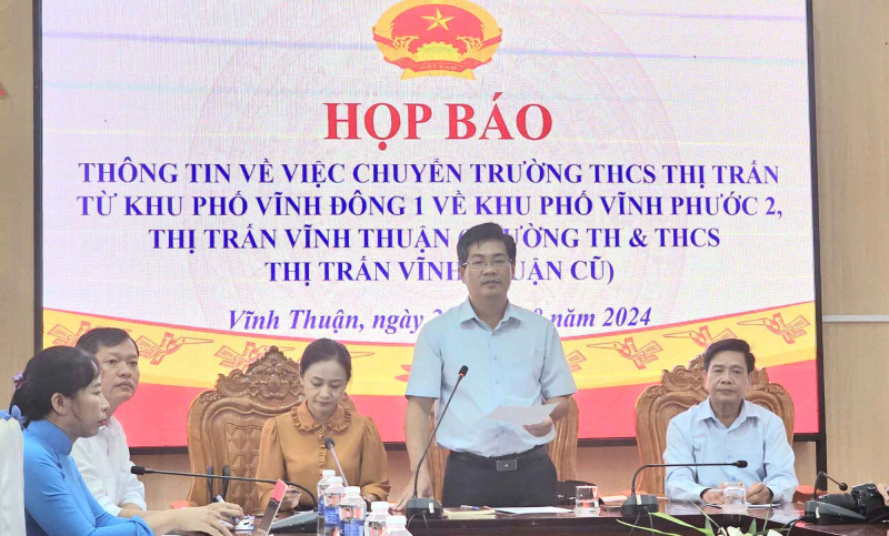 Kiên Giang: UBND huyện Vĩnh Thuận họp báo thông tin vụ hiệu trưởng tự ý chuyển trường