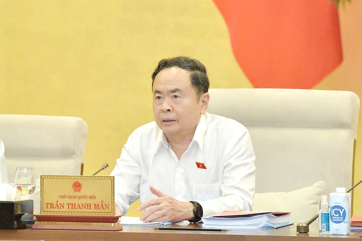 Luật phải có 