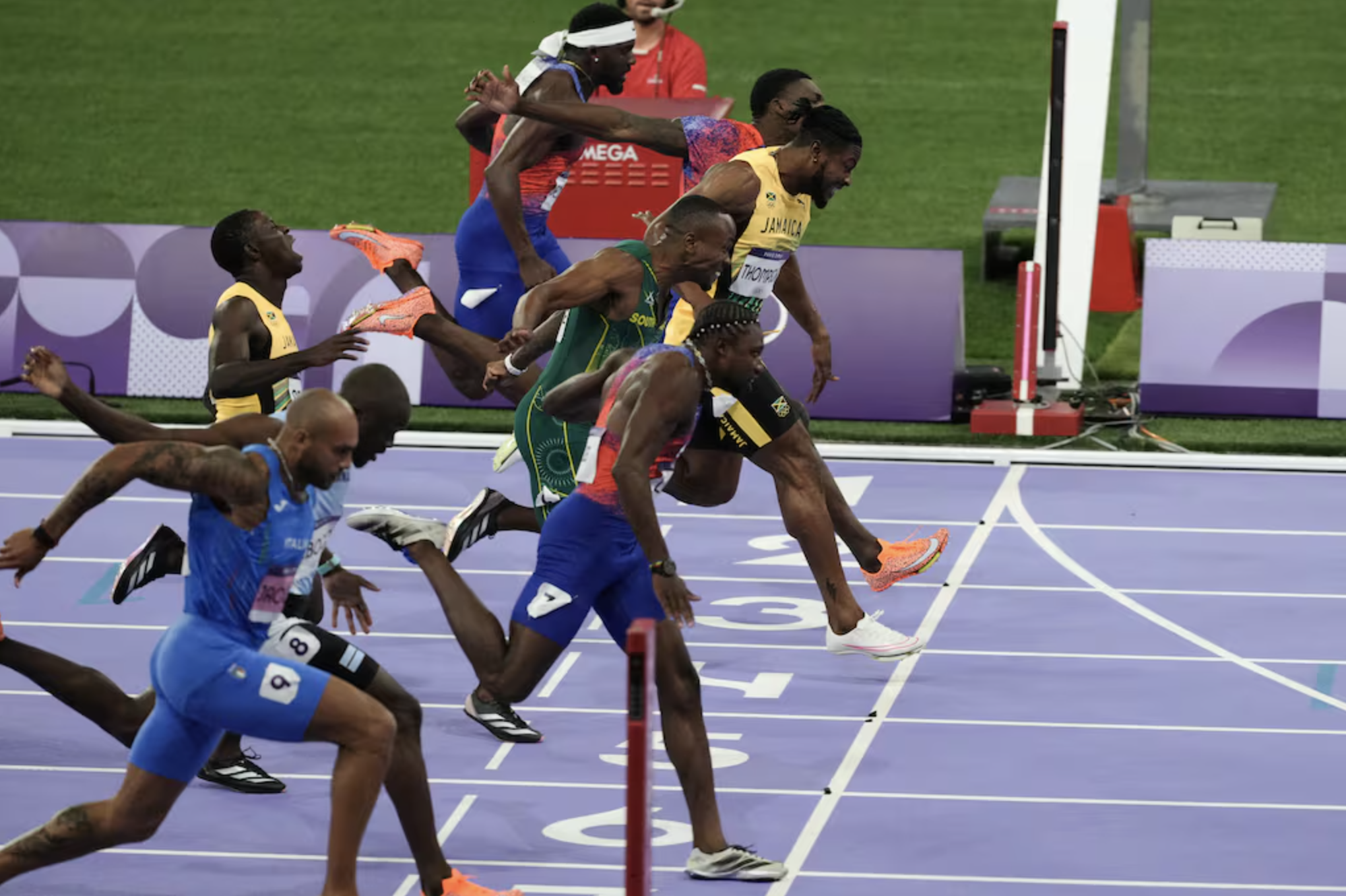 Noah Lyles giành HCV nội dung 100 m ở Olympic nhờ nhanh hơn đối thủ... 0,005 giây- Ảnh 2.