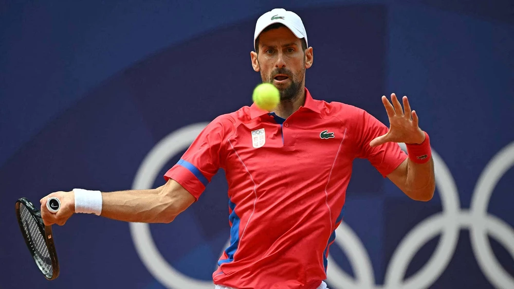 Djokovic lọt vào tứ kết