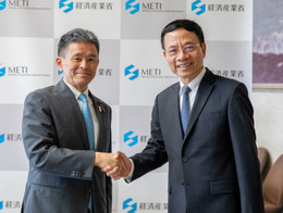 نگوین مان هونگ نات ۱.jpg