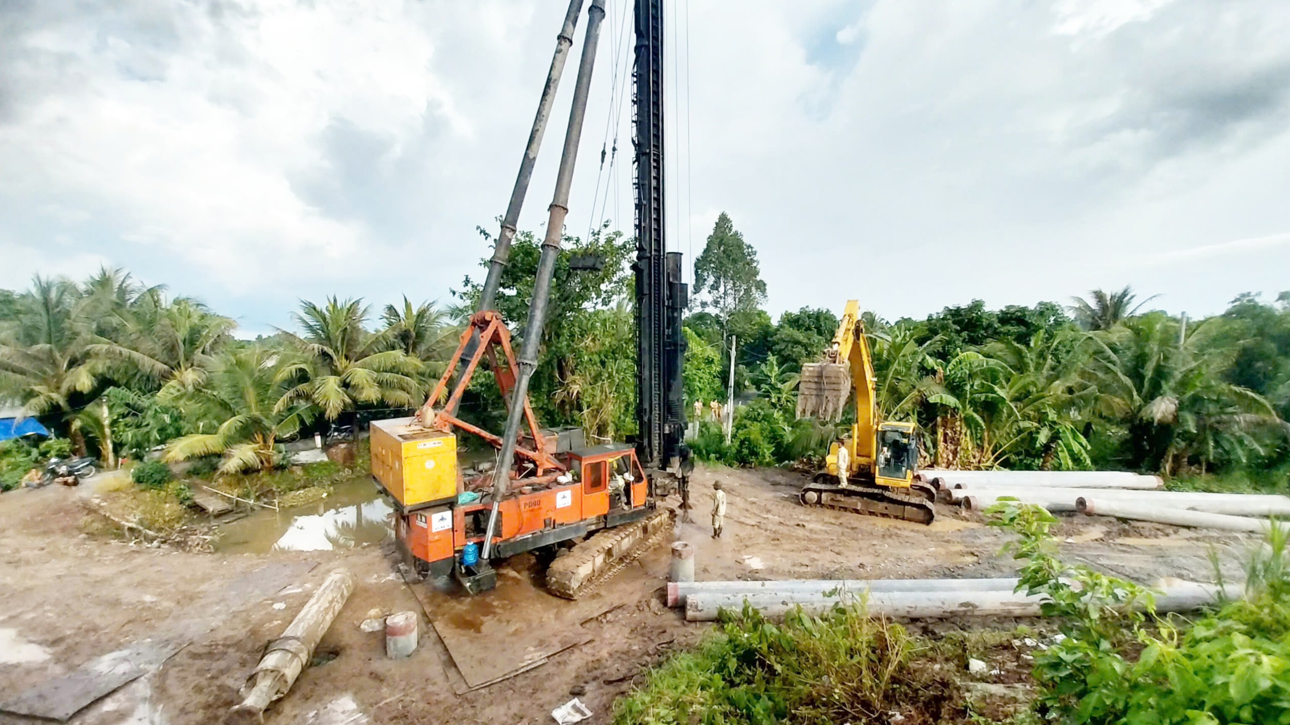 Thứ trưởng Bộ GTVT: Đẩy nhanh tiến độ thi công tuyến Cao Lãnh - Lộ Tẻ và Lộ Tẻ - Rạch Sỏi- Ảnh 1.