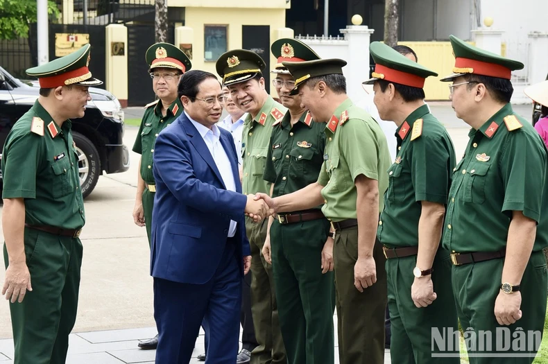 Thủ tướng Phạm Minh Chính làm việc với Ban Quản lý Lăng Chủ tịch Hồ Chí Minh ảnh 1