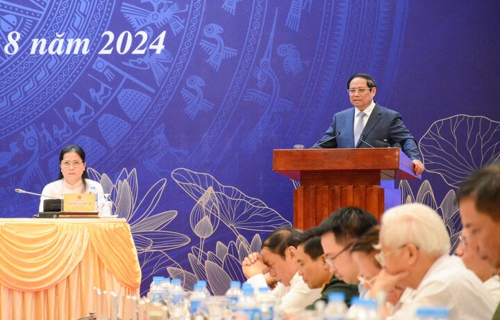 Thủ tướng Phạm Minh Chính phát biểu tại hội nghị tổng kết năm học 2024 - 2025 diễn ra sáng nay.