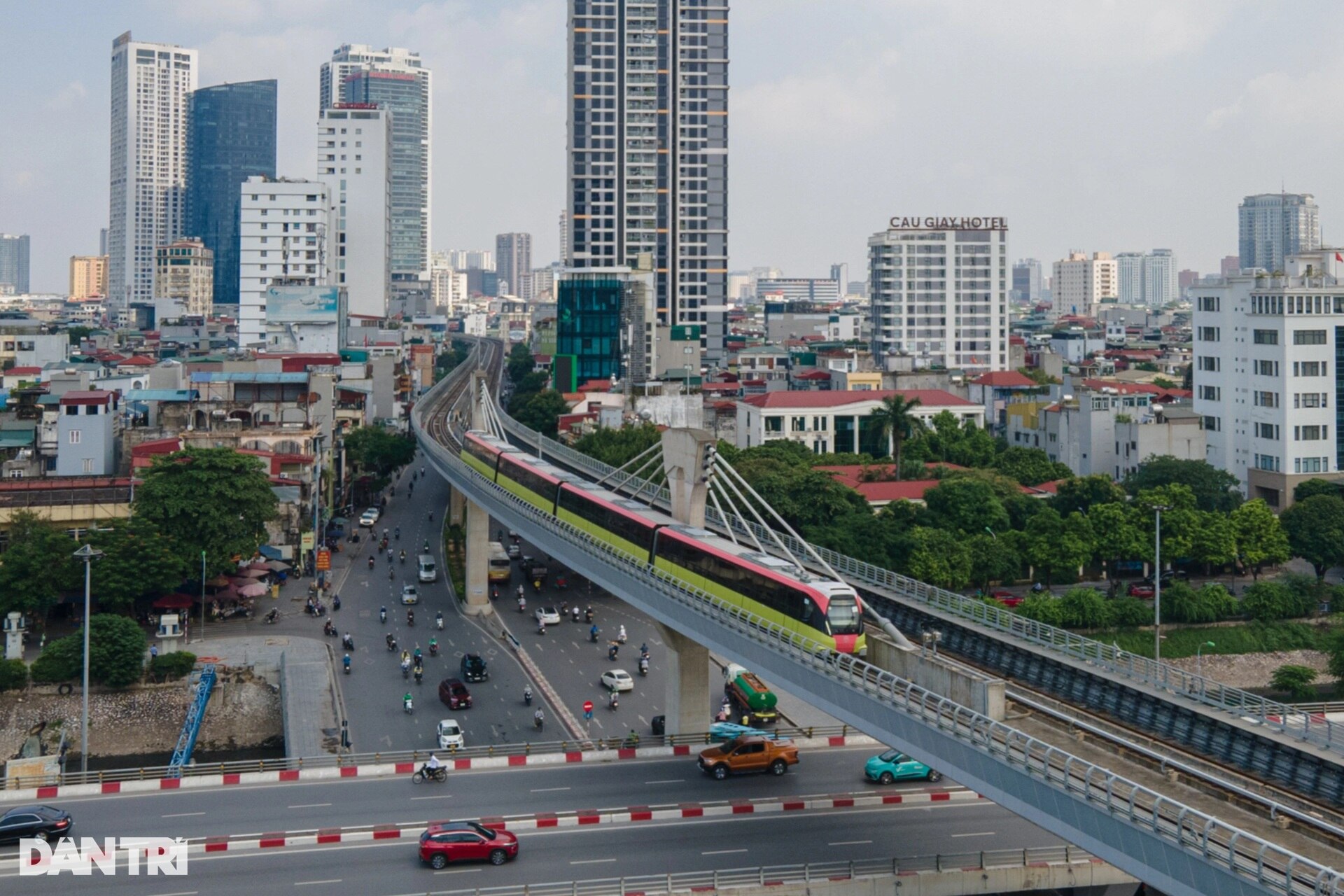 Trải nghiệm toàn tuyến metro Nhổn - Cầu Giấy trước ngày vận hành - 9