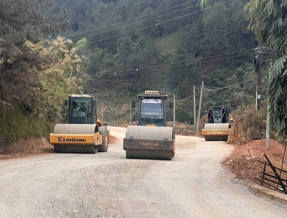 Vướng mặt bằng, dự án kết nối giao thông miền núi phía Bắc lỡ hẹn về đích năm 2024- Ảnh 1.