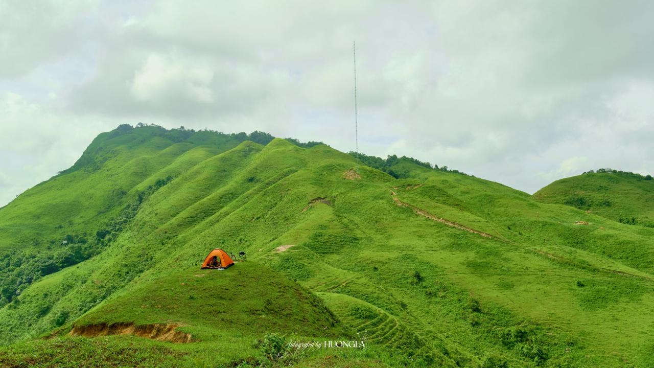 'Đà Lạt thu nhỏ' cách Hà Nội 100km, khách tới săn mây, cắm trại giữa rừng'Đà Lạt thu nhỏ' cách Hà Nội 100km, khách tới săn mây, cắm trại giữa rừng