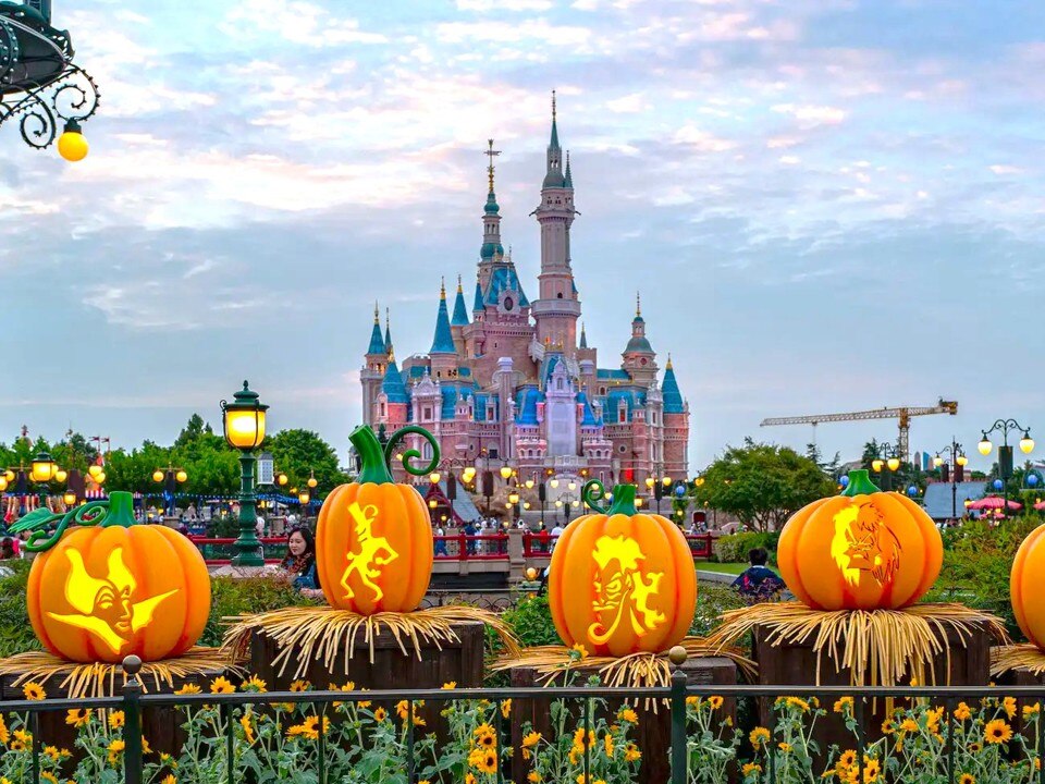 Quần thể Shanghai Disney Resort. Ảnh Business Insider