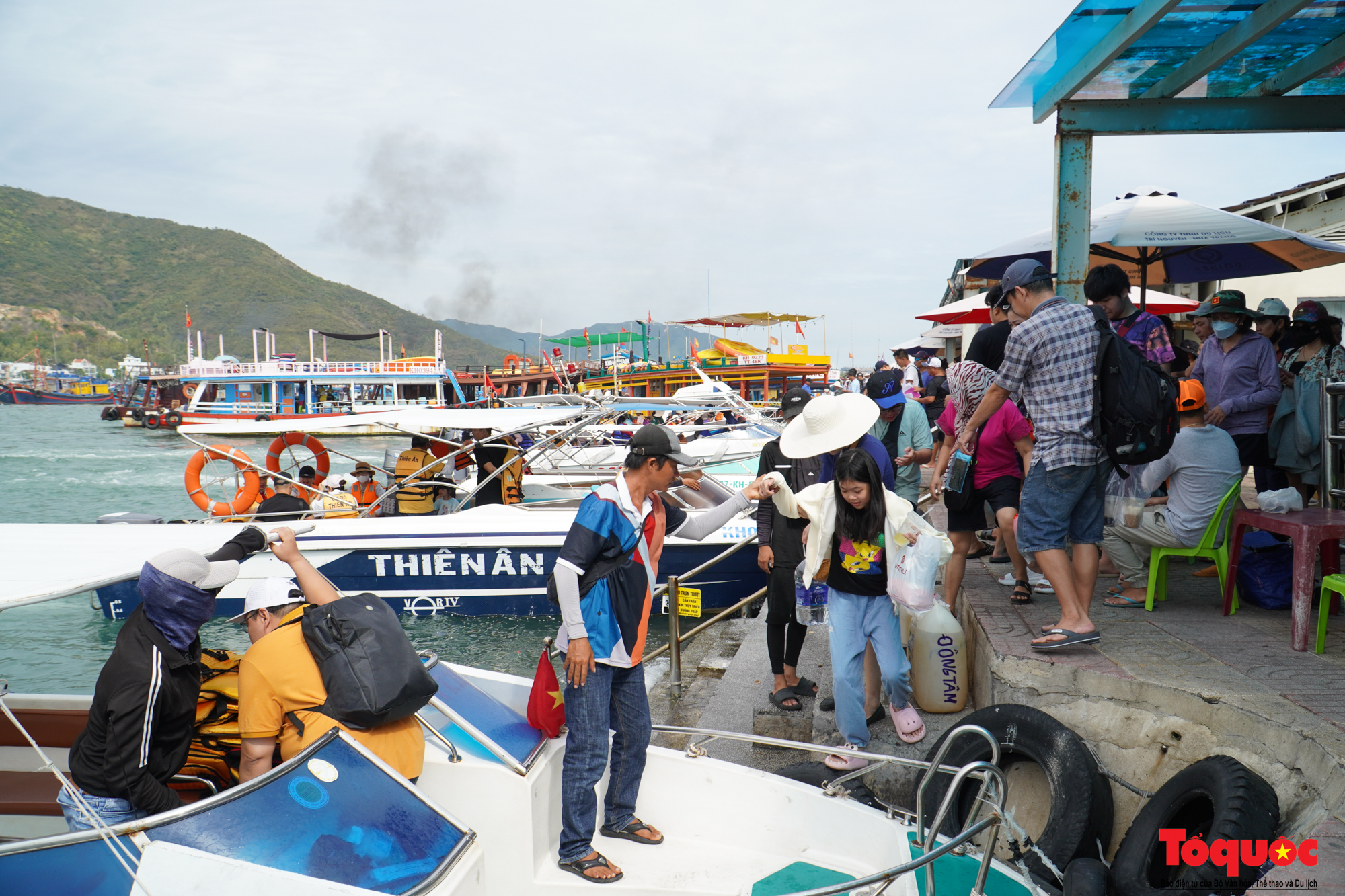 Tour biển đảo và các điểm du lịch ở Nha Trang hút khách dịp 2/9 - Ảnh 3.