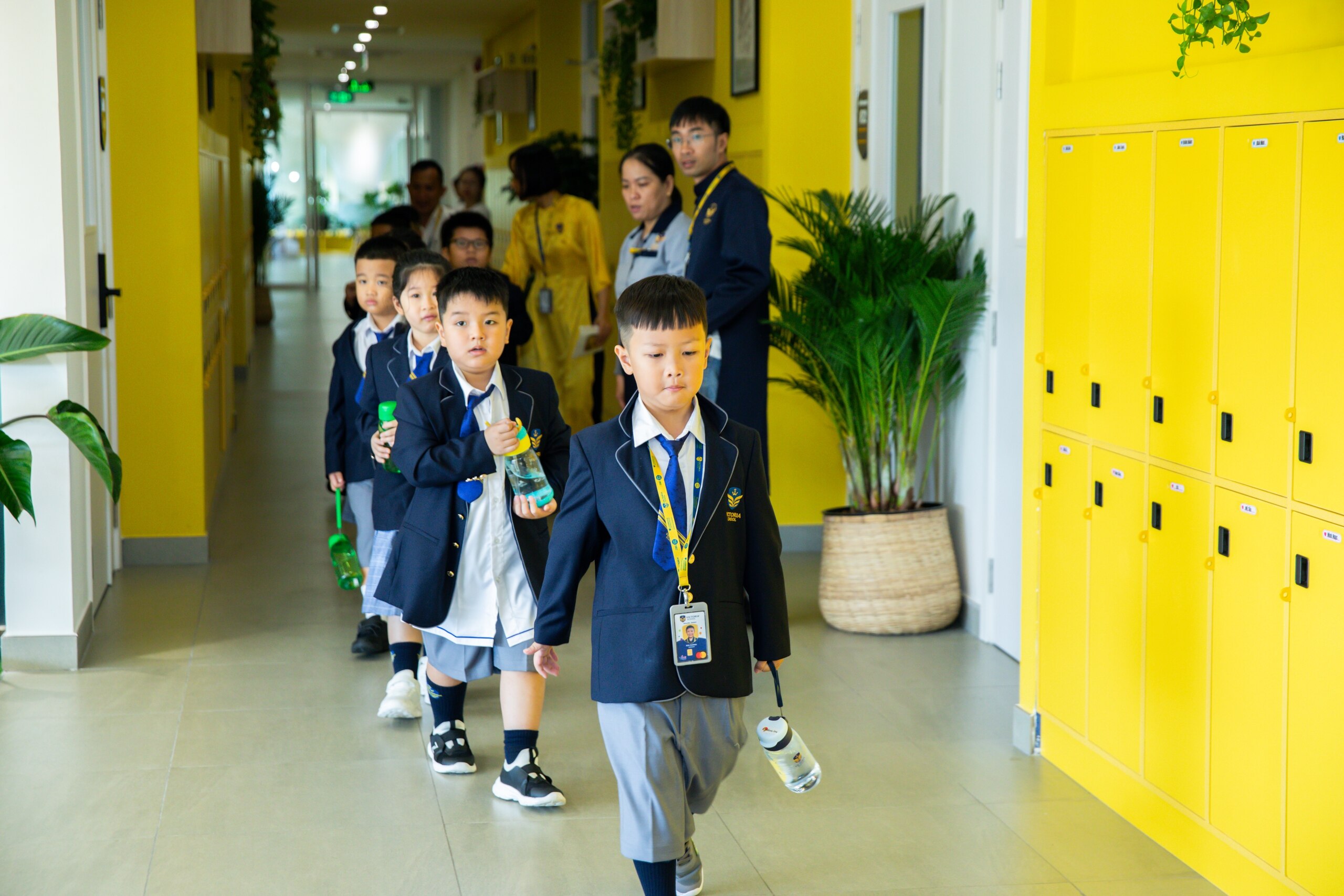 Học sinh Victoria School - Riverside hào hứng trong ngày khởi đầu năm học mới