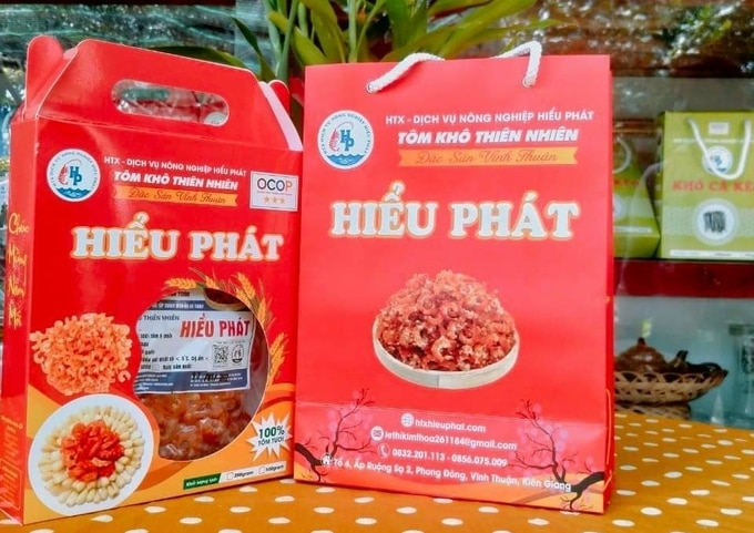 HTX Hiểu Phát đã không ngừng cải tiến mẫu mã, bao gói sản phẩm thẩm mỹ, chuyên nghiệp, bắt mắt. Ảnh: Diễm Trang.