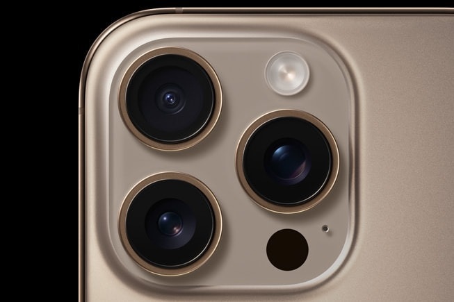  iPhone 16 Pro Max sở hữu camera chính 48MP (ảnh Apple)