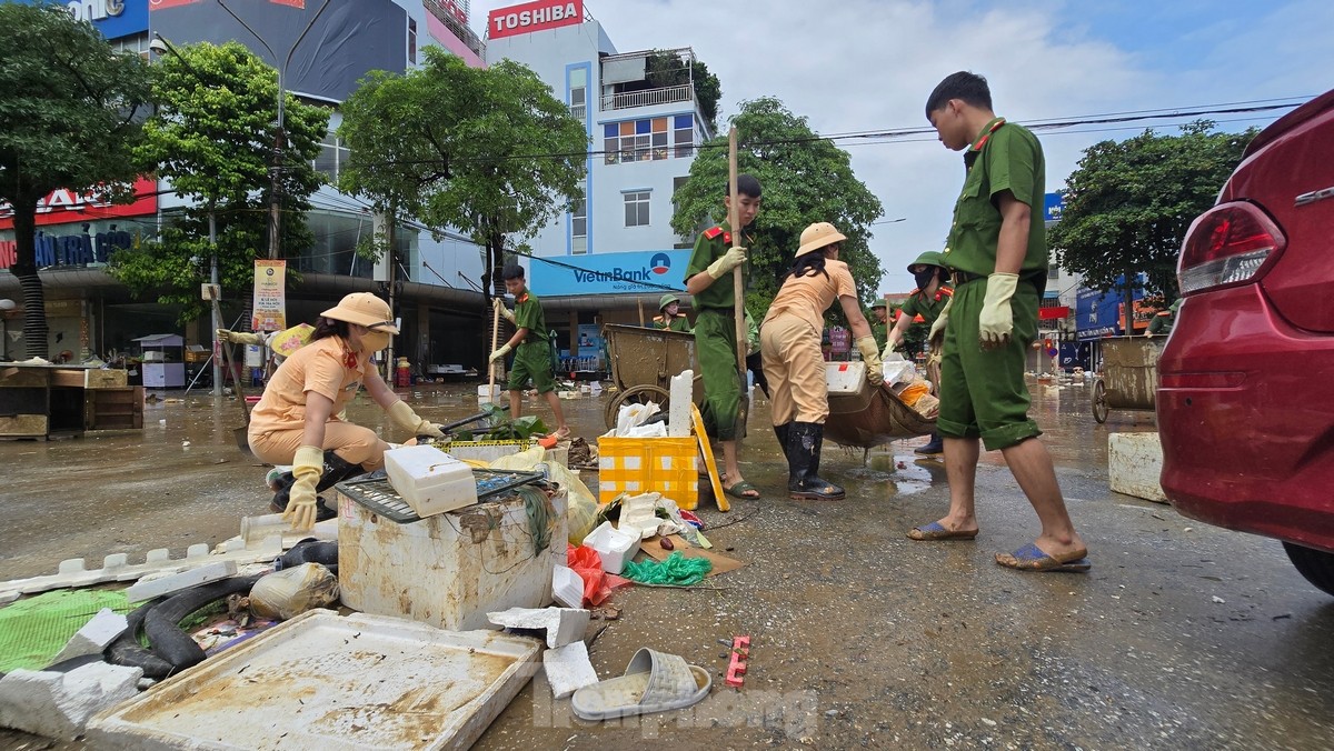 Hình ảnh Tuyên Quang sau trận ngập lụt ảnh 14