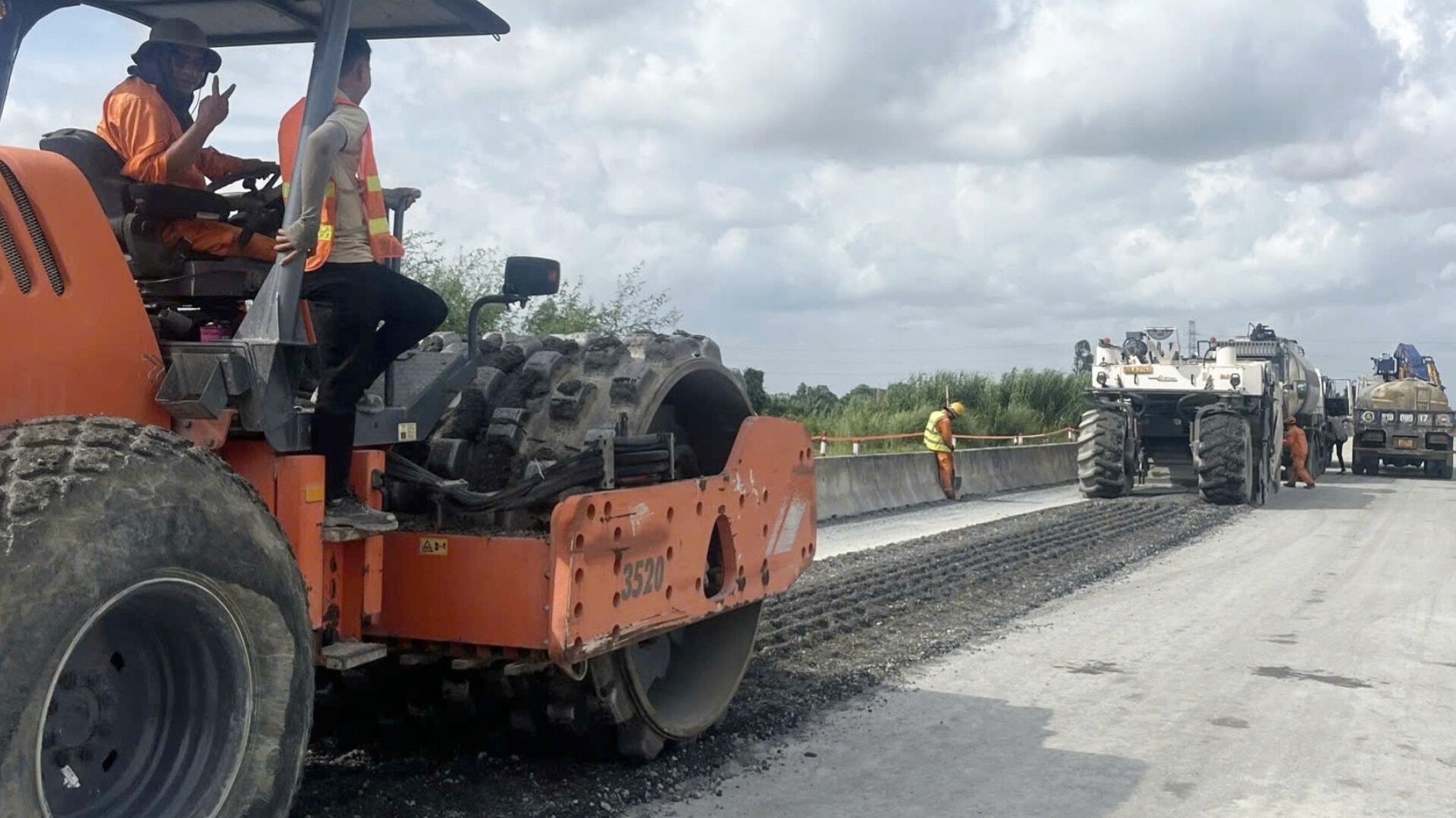 Nhà thầu sẽ tăng tốc thi công tuyến Lộ Tẻ - Rạch Sỏi trong tháng 11- Ảnh 2.