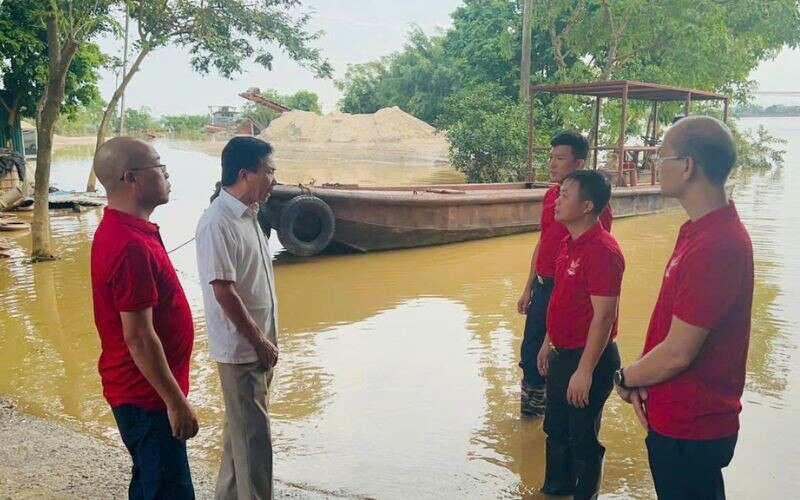 Đoàn cũng tổ chức thăm hỏi, động viên các doanh nghiệp hội viên bị ảnh hưởng do bão.