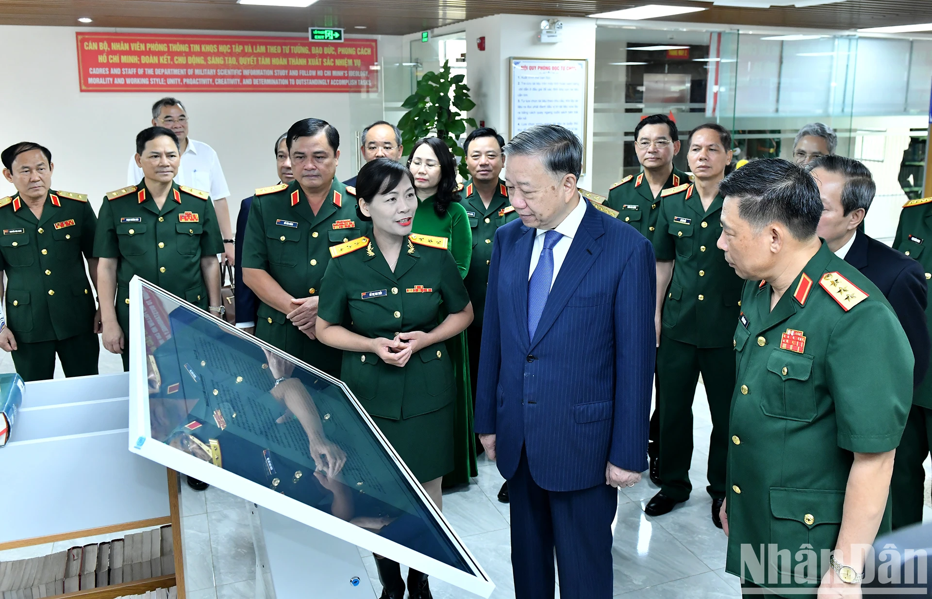 [Ảnh] Tổng Bí thư, Chủ tịch nước Tô Lâm dự Lễ khai giảng năm học mới của Học viện Quốc phòng ảnh 4