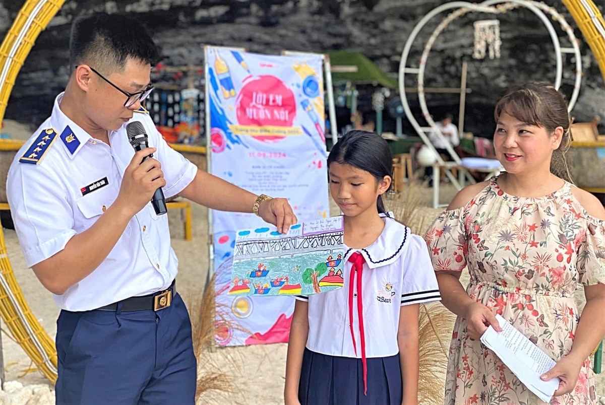 Trung thu lan tỏa yêu thương đến trẻ em có hoàn cảnh khó khăn, vùng bão lũ