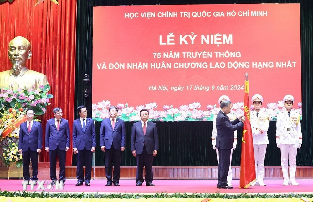 ttxvn_75 nam hoc vien chinh tri quoc gia ho chi minh (4).jpg