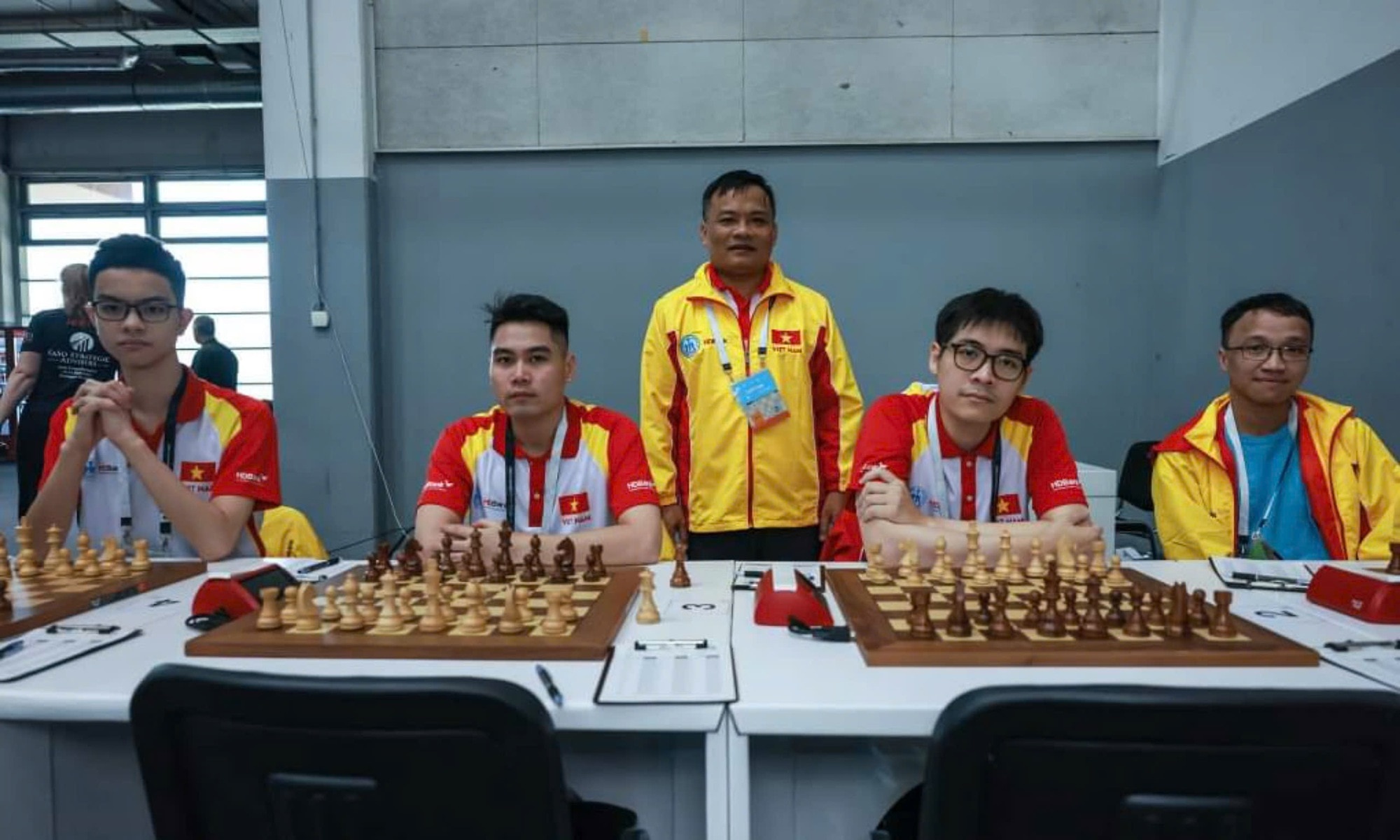 Cờ vua Việt Nam tạo ấn tượng mạnh ở Olympiad, Quang Liêm đánh bại đối thủ ‘khủng’ Trung Quốc- Ảnh 4.