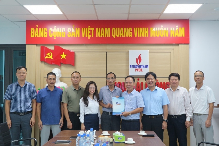 Hội Dầu khí Việt Nam trao nghĩa tình đến Người lao động Dầu khí bị ảnh hưởng bão số 3