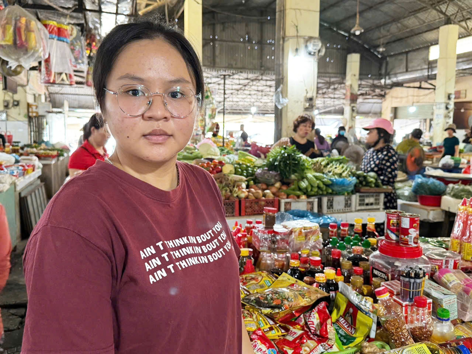 Bà nuôi cháu mất cha mẹ từ mới lọt lòng: Nó đậu đại học sao tui mừng quá! - Ảnh 3.