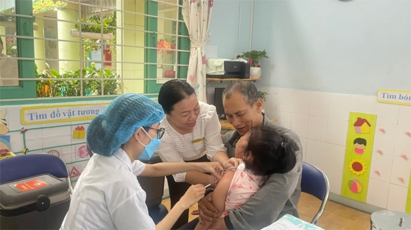 TP Hồ Chí Minh đẩy nhanh tiến độ chiến dịch tiêm vaccine sởi nhằm sớm kiểm soát dịch bệnh  -0