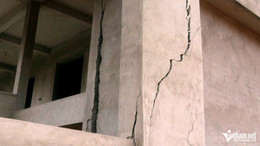 W-a3 បាក់ដីរអិលសាលារៀនកំពុងសាងសង់នៅ Thanh Hoa.jpg