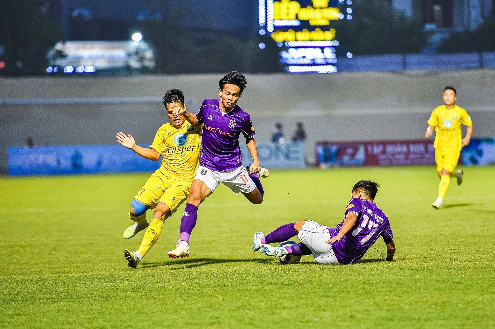 Lịch thi đấu vòng 2 V-League hôm nay (21.9): HAGL dễ 'bay cao', Hải Phòng gặp khó- Ảnh 3.