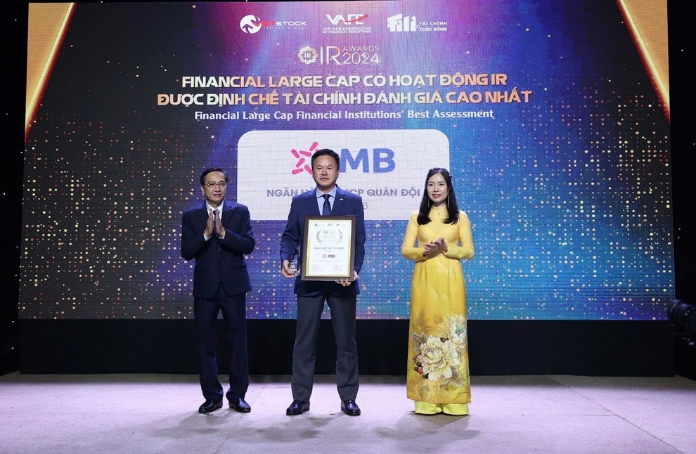 MB nhận 2 giải thưởng tại IR Awards 2024 - 2