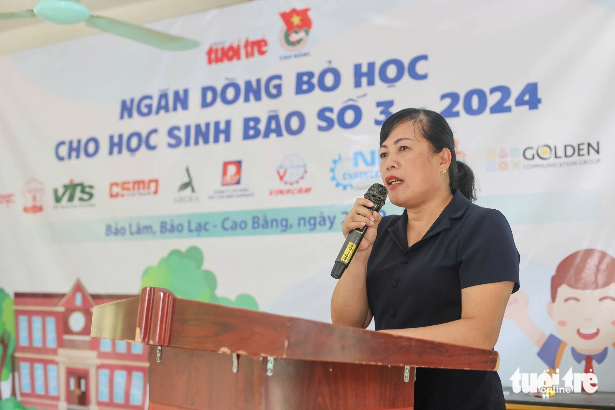 Học sinh vùng lũ Cao Bằng: 'Tiền này em đưa bố mẹ mua sách vở, dựng lại nhà' - Ảnh 4.