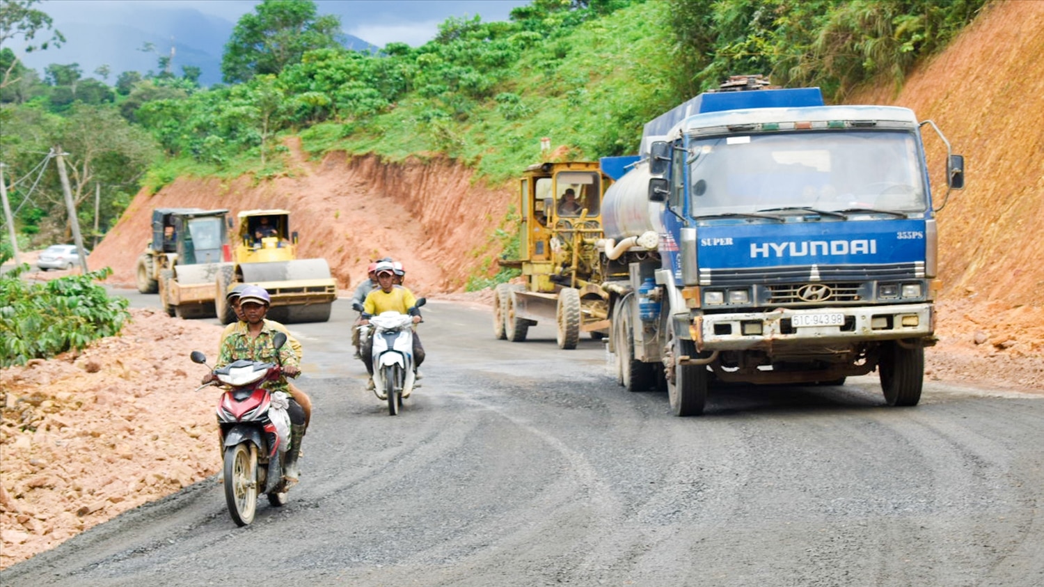 Nhiều công trình hạ tầng thiết yếu được tỉnh Lâm Đồng đầu tư, xây dựng để thúc đẩy phát triển vùng đồng bào DTTS (Ảnh Báo Lâm Đồng).