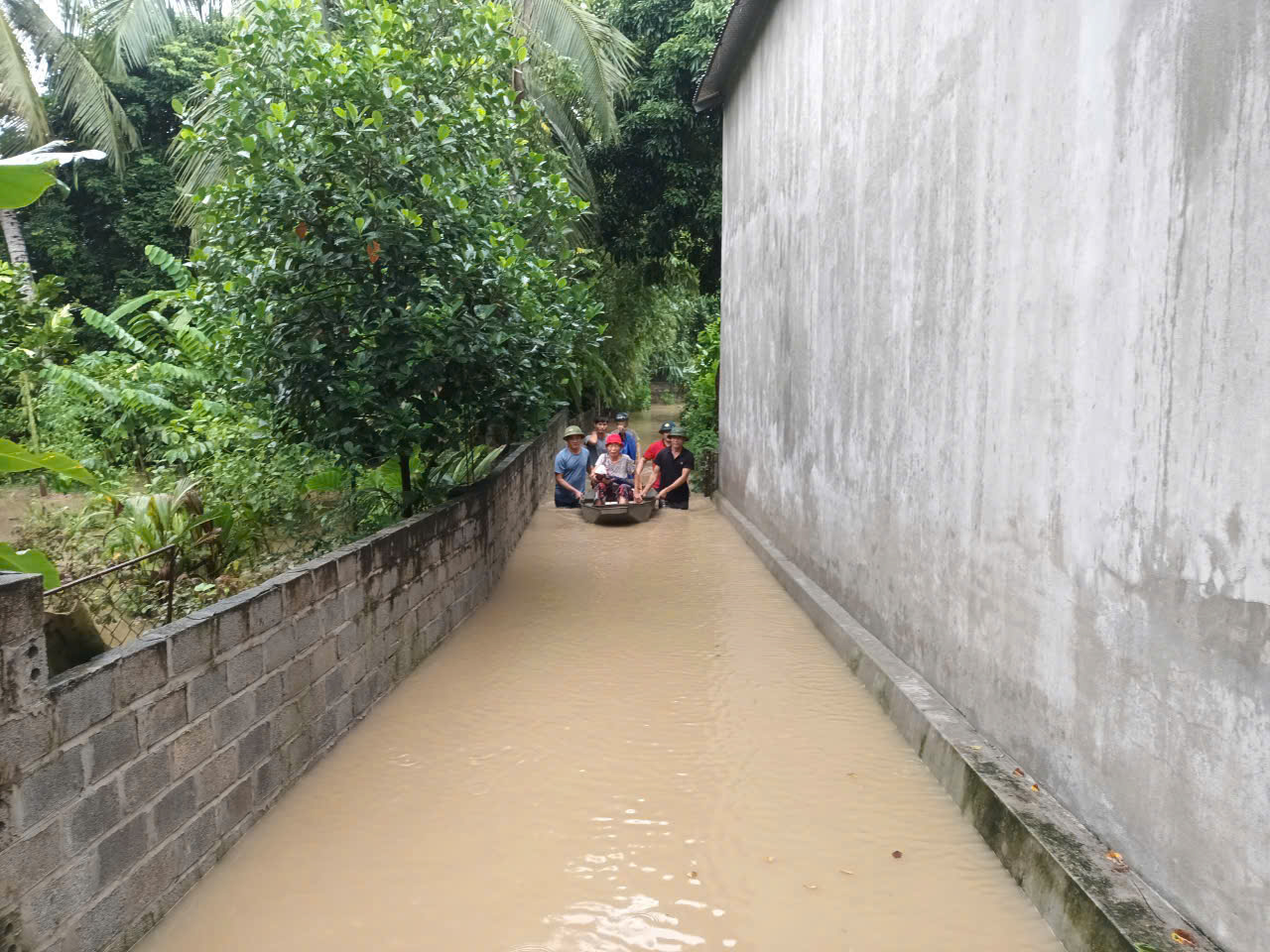 Thanh Hóa: Mực nước các sông dâng cao, nhiều huyện bị gập- Ảnh 6.