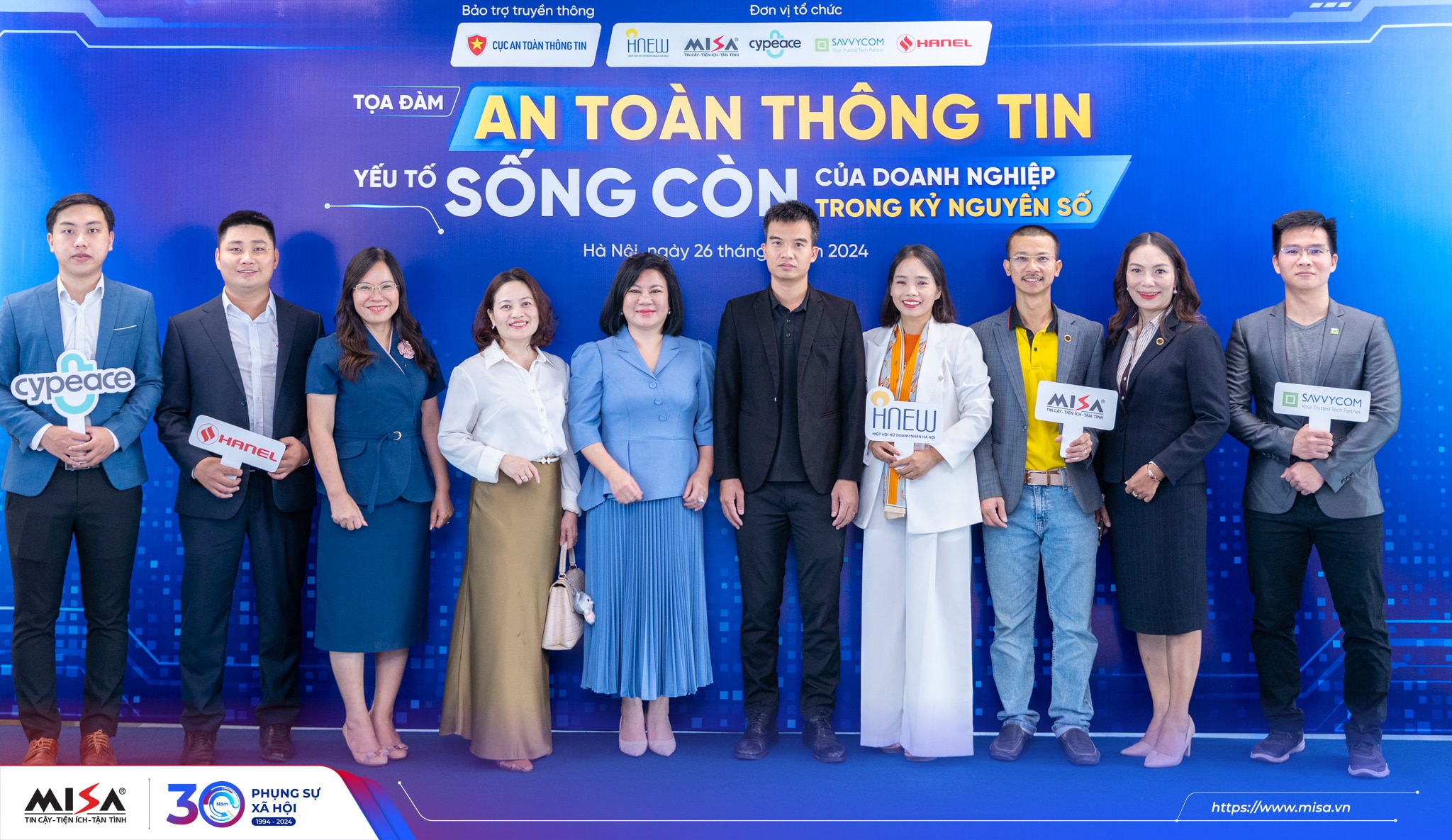 Phú Yên Online - Lung linh sắc màu tại Lễ bế mạc SEA Games 32, hẹn gặp lại ở Thái Lan!