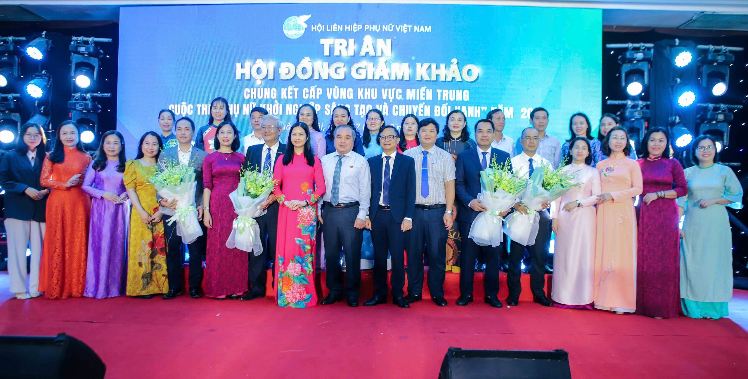 Hệ sinh thái dinh dưỡng từ nông sản xanh giành giải đặc biệt Cuộc thi phụ nữ khởi nghiệp cấp Vùng miền Trung năm 2024- Ảnh 9.