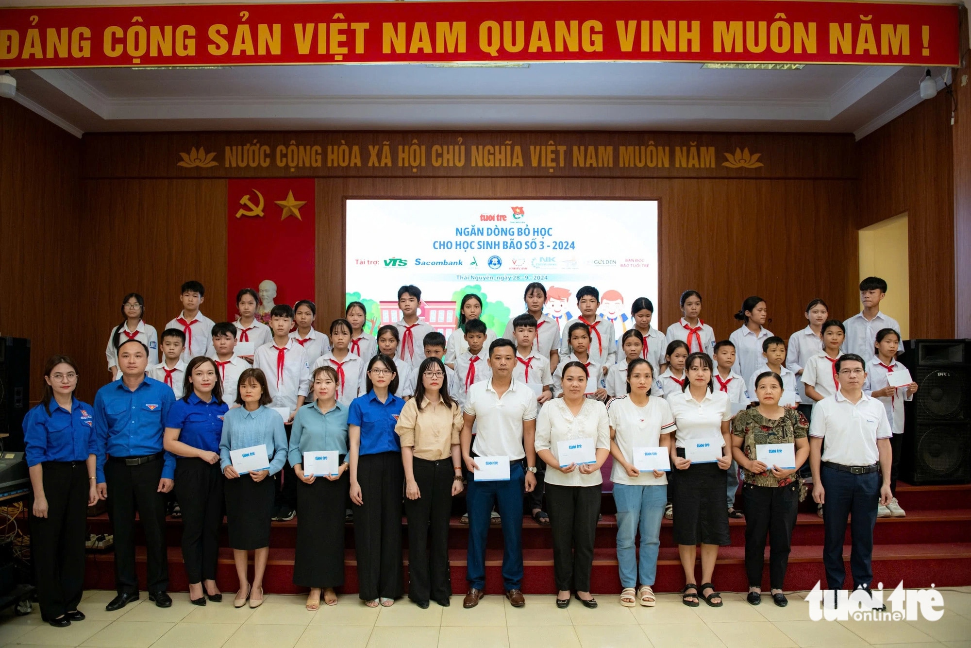 'Con muốn tới trường’ - Ảnh 10.