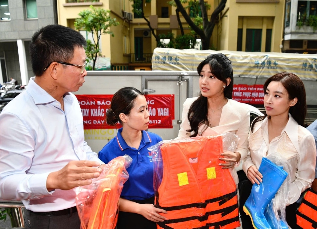 bao tien phong keu goi chung tay khac phuc hau qua mua lu hinh 1