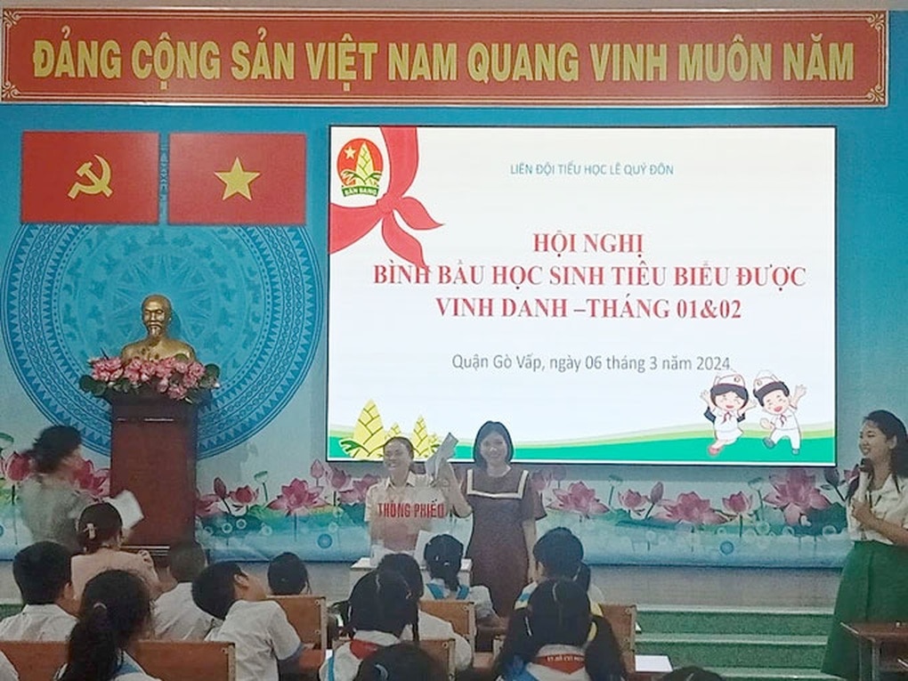 Chỉ tặng giấy khen học sinh ủng hộ từ 100.000 đồng: Cách làm chưa phù hợp - 1