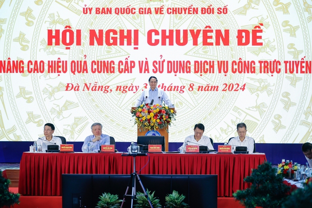 Chuyển đổi số được thúc đẩy từ thành thị đến nông thôn, từ các cháu nhỏ đến các ông, các bà hay - Ảnh 1.