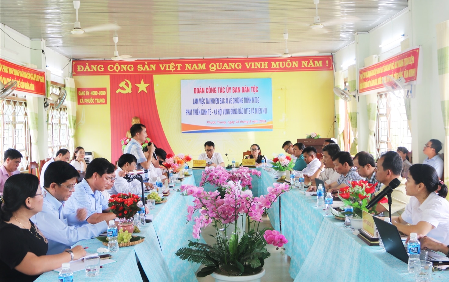 (Tin tháp tùng PV - ĐÃ BT) Đoàn công tác của Ủy ban Dân tộc làm việc với UBND huyện Bác Ái, tỉnh Ninh Thuận