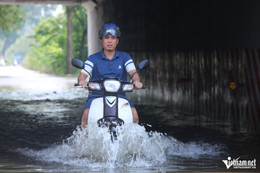 com hieu8012 1024.jpg