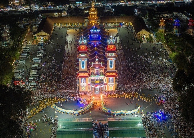 tay ninh hang van du khach du dai le hoi yen dieu tri cung hinh 1