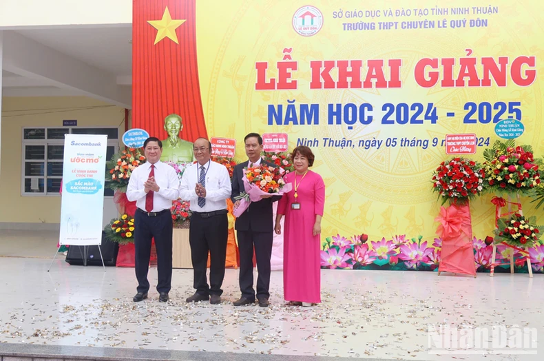 Hơn 150.000 học sinh Ninh Thuận bước vào năm học mới 2024-2025 ảnh 1