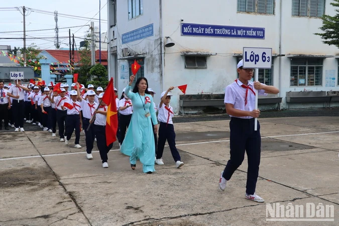 Đồng Nai: Hơn 900 trường học khai giảng năm học mới 2024-2025 ảnh 1