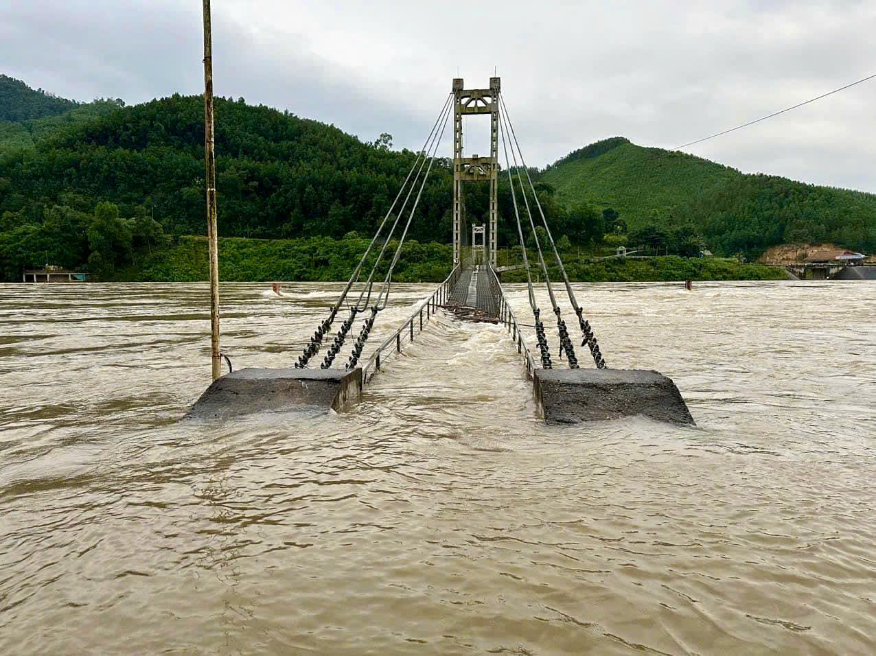 Thanh Hóa: Mực nước các sông dâng cao, nhiều huyện bị gập- Ảnh 1.