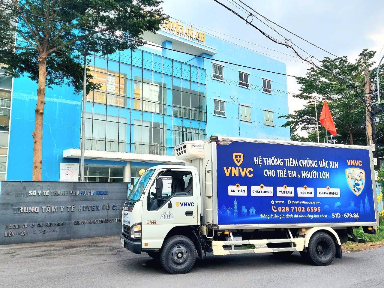 Ngày đầu chiến dịch tăng cường vắc xin sởi tại TP.HCM, VNVC tiêm cho hơn 1.200 trẻ- Ảnh 2.