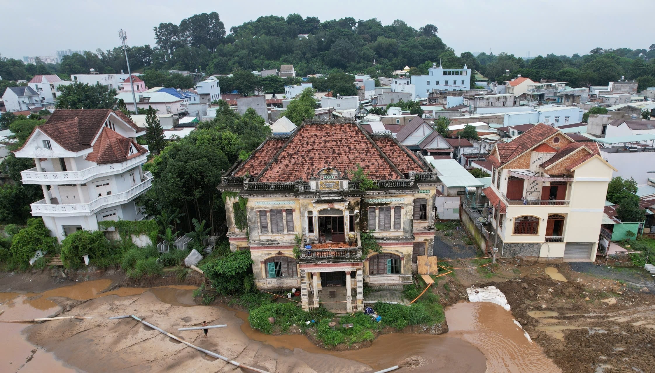 Biệt thự Đốc phủ sứ Võ Hà Thanh: Người quản lý từ chối xếp hạng di tích?- Ảnh 1.