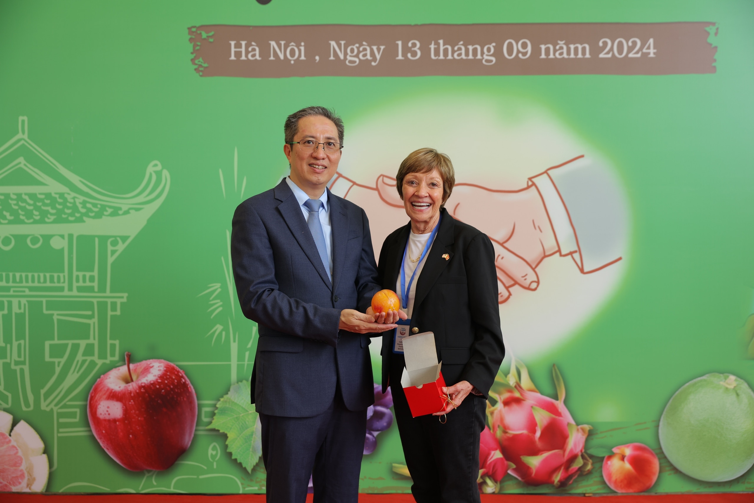 Phái đoàn các doanh nghiệp nông nghiệp Mỹ thăm Klever Fruit - chuỗi trái cây nhập khẩu lớn nhất Việt Nam - Ảnh 1.