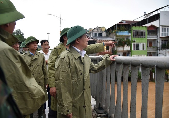 Phó Thủ tướng kiểm tra công tác khắc phục hậu quả mưa lũ tại Cao Bằng