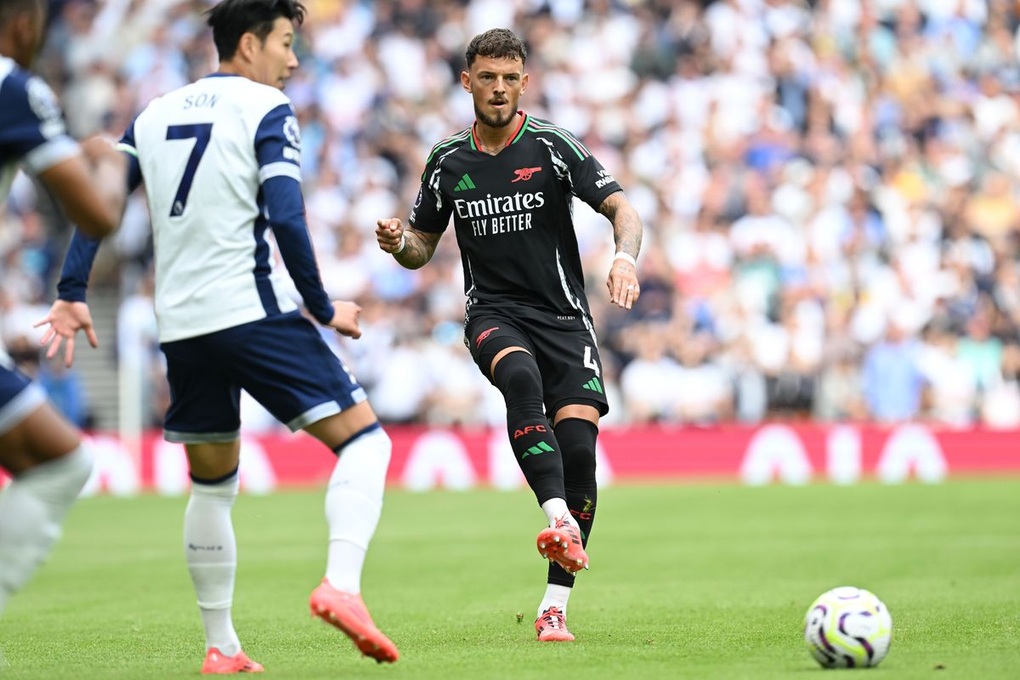 Son Heung Min tàng hình, Tottenham thất bại cay đắng trước Arsenal - 1