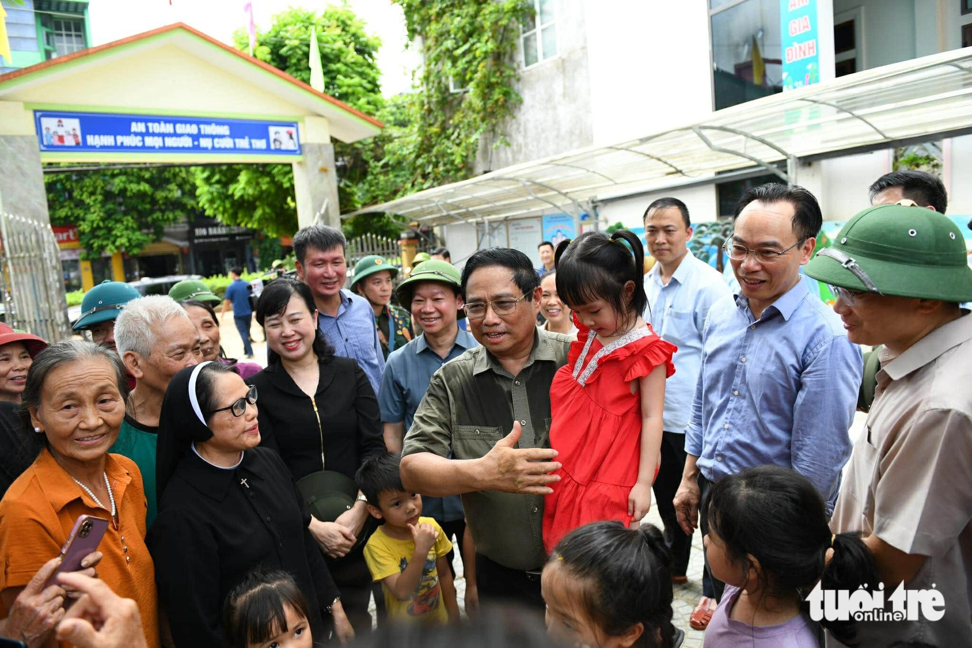 Tết Trung thu ngắn gọn, giảm văn nghệ, không tổ chức đông người ở vùng lũ - Ảnh 2.